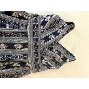 Madison Leigh 10P Blue and White Sleeveless‎ Dress